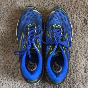 Brooks Transcend Running Shoes